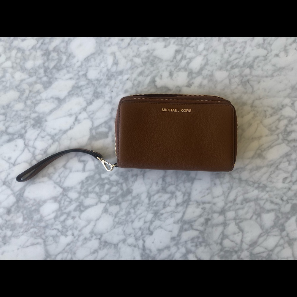 Michael Kors wristlet